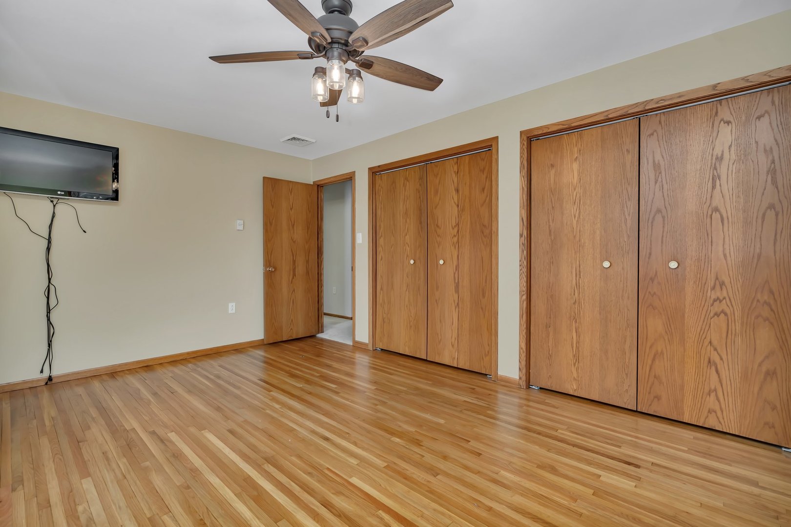 605 N East Street Property Photo 18