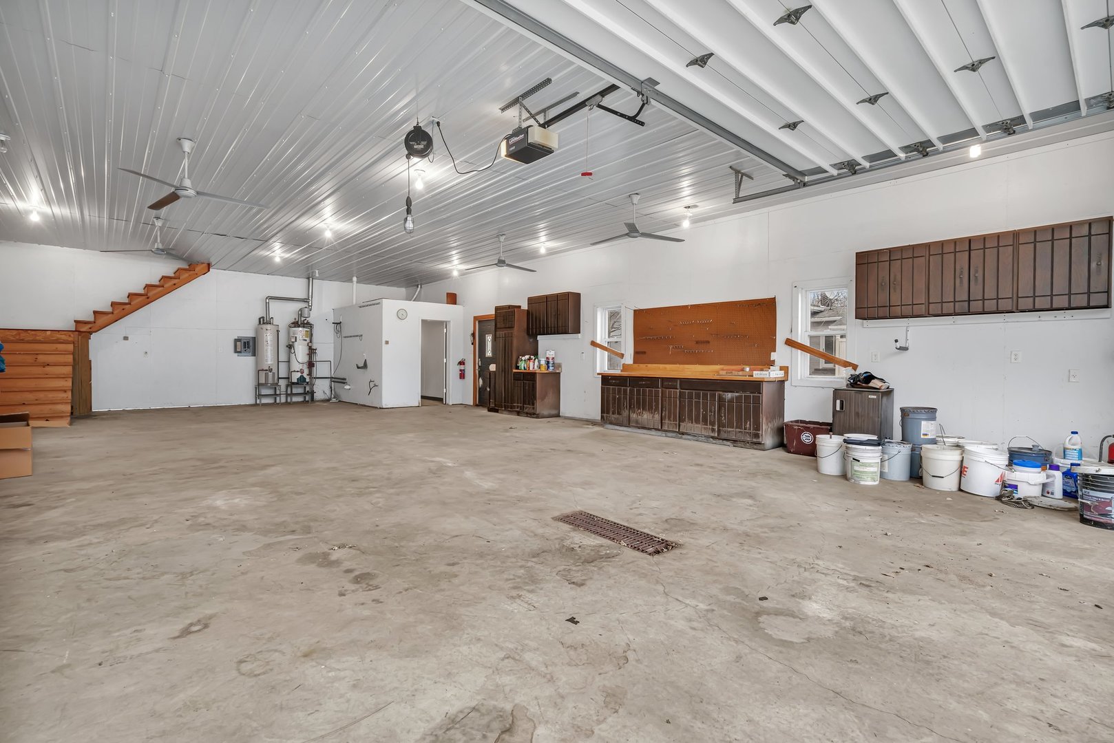 605 N East Street Property Photo 53