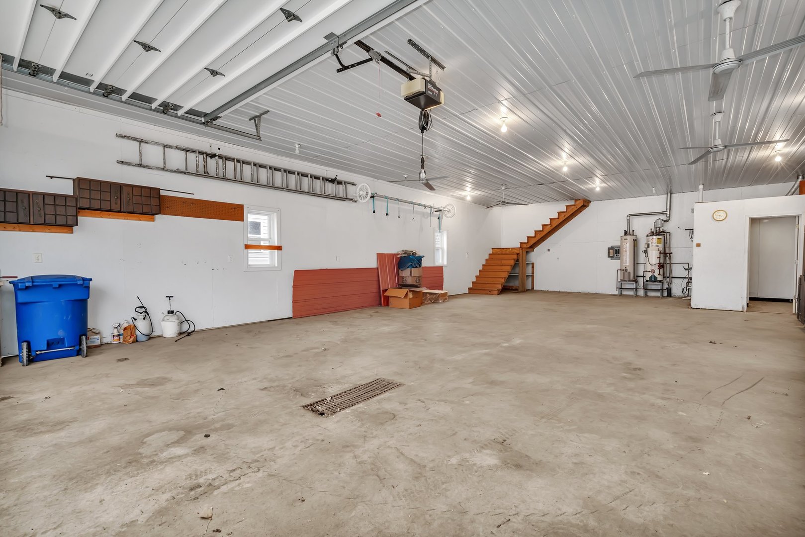 605 N East Street Property Photo 54