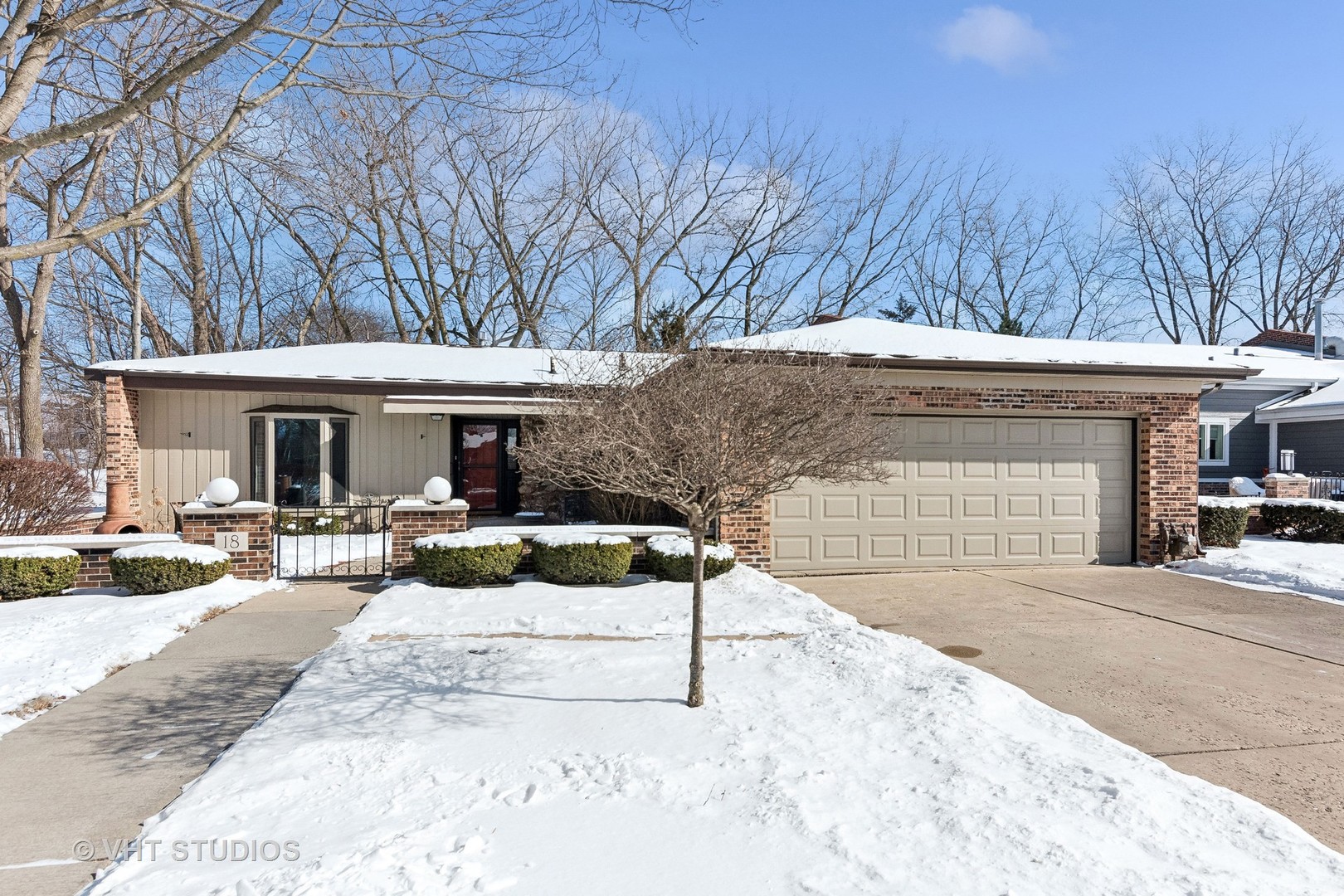 18 Temple Garden Court Property Photo
