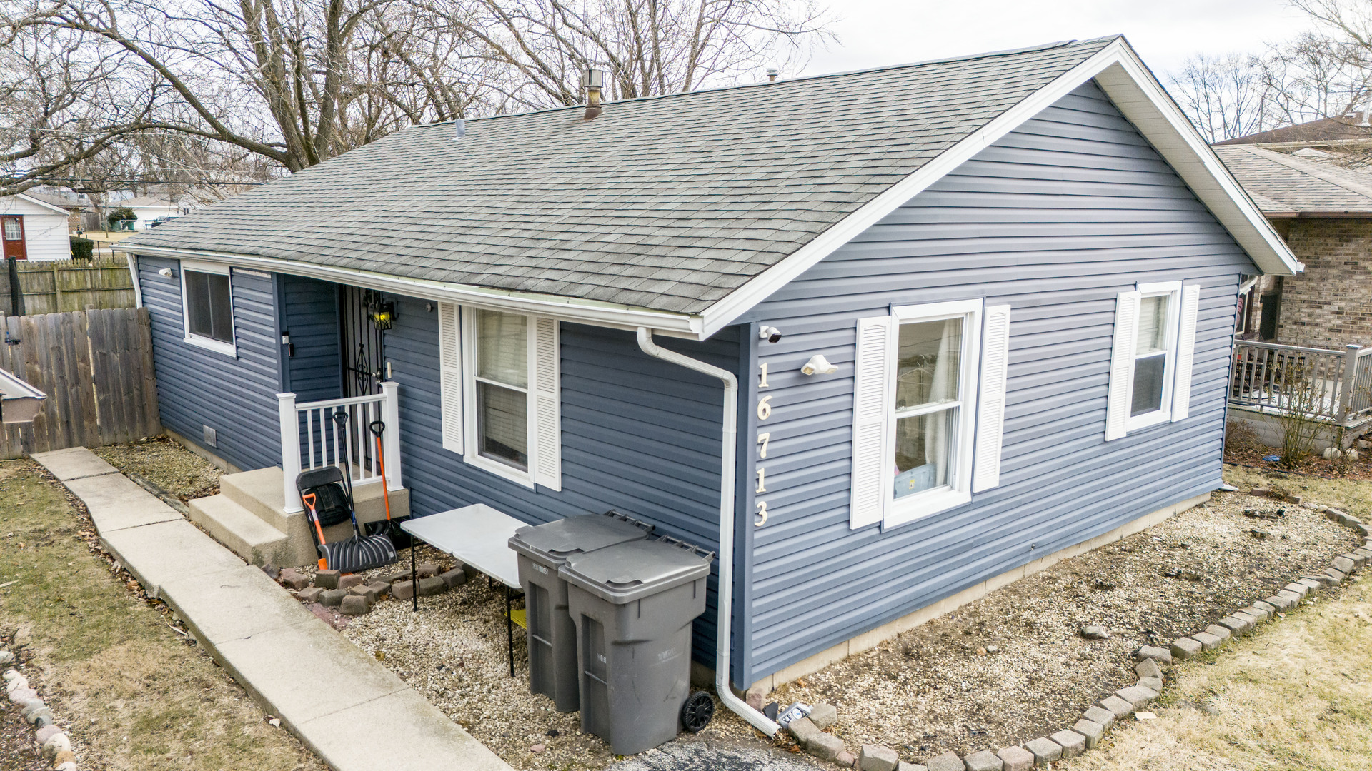 16713 Highview Avenue Property Photo