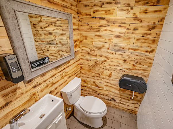1438 W Chicago Avenue Property Photo 12