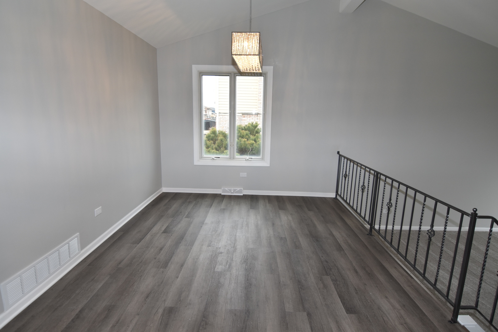 16701 Clyde Avenue Property Photo 13