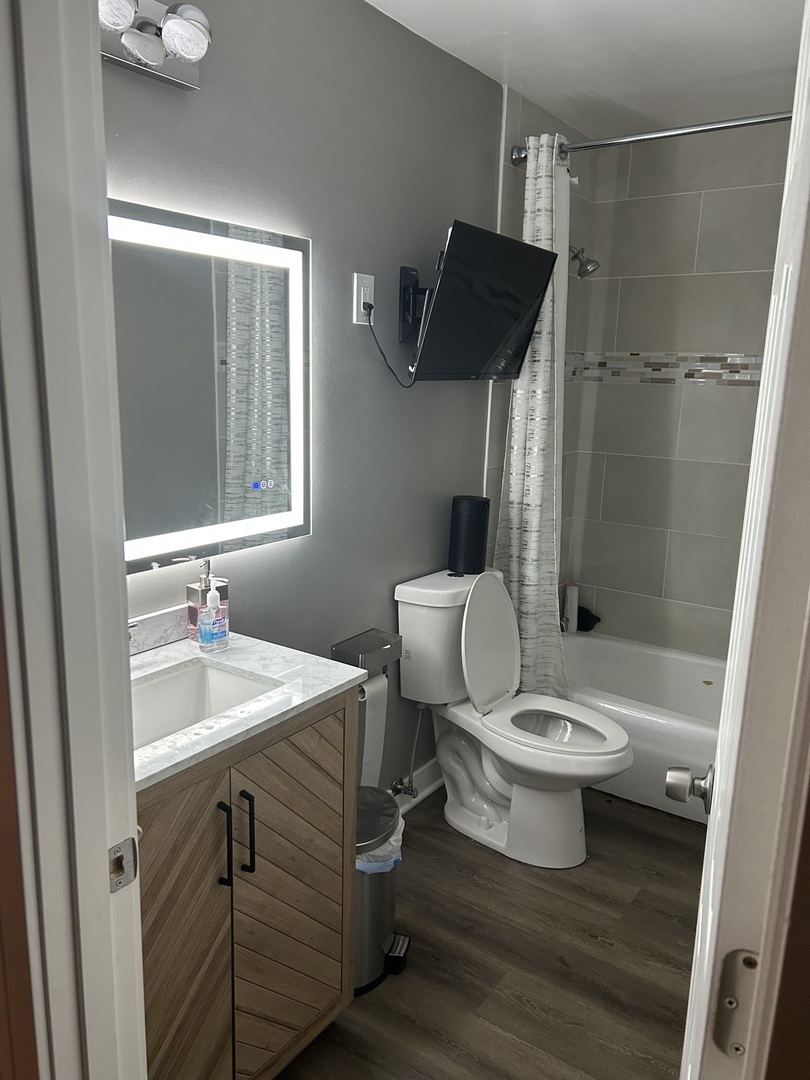 18009 Ravisloe Terrace Property Photo 7