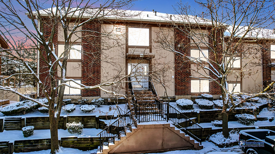 379 Wilmington Drive E Property Photo