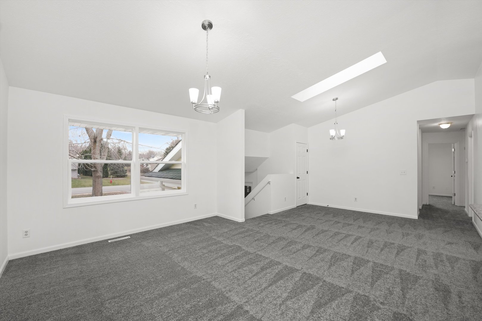 105 Constitution Drive Property Photo 10