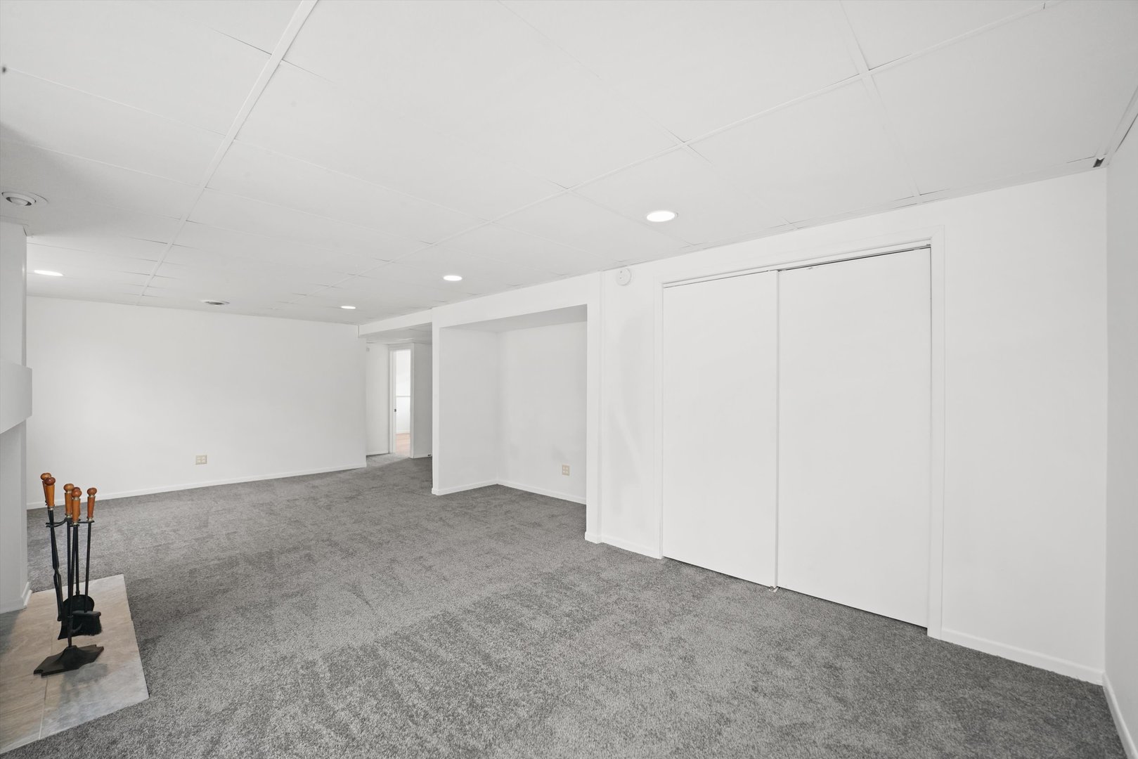 105 Constitution Drive Property Photo 24