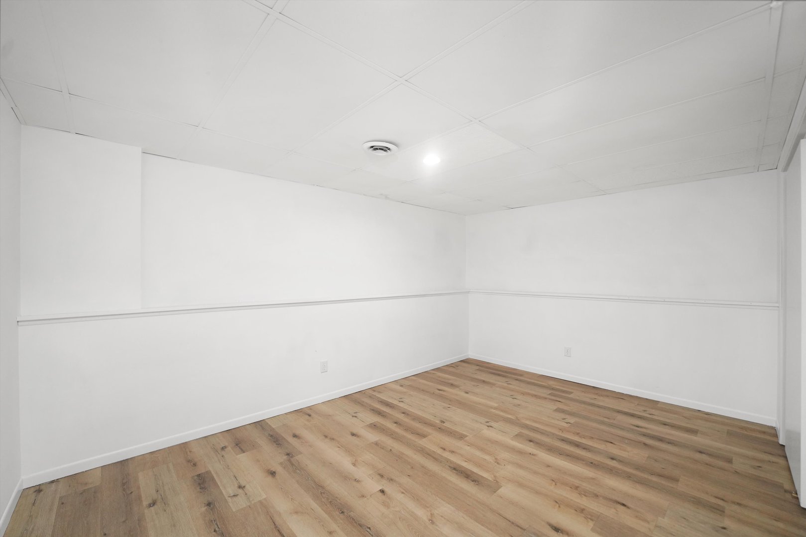 105 Constitution Drive Property Photo 25