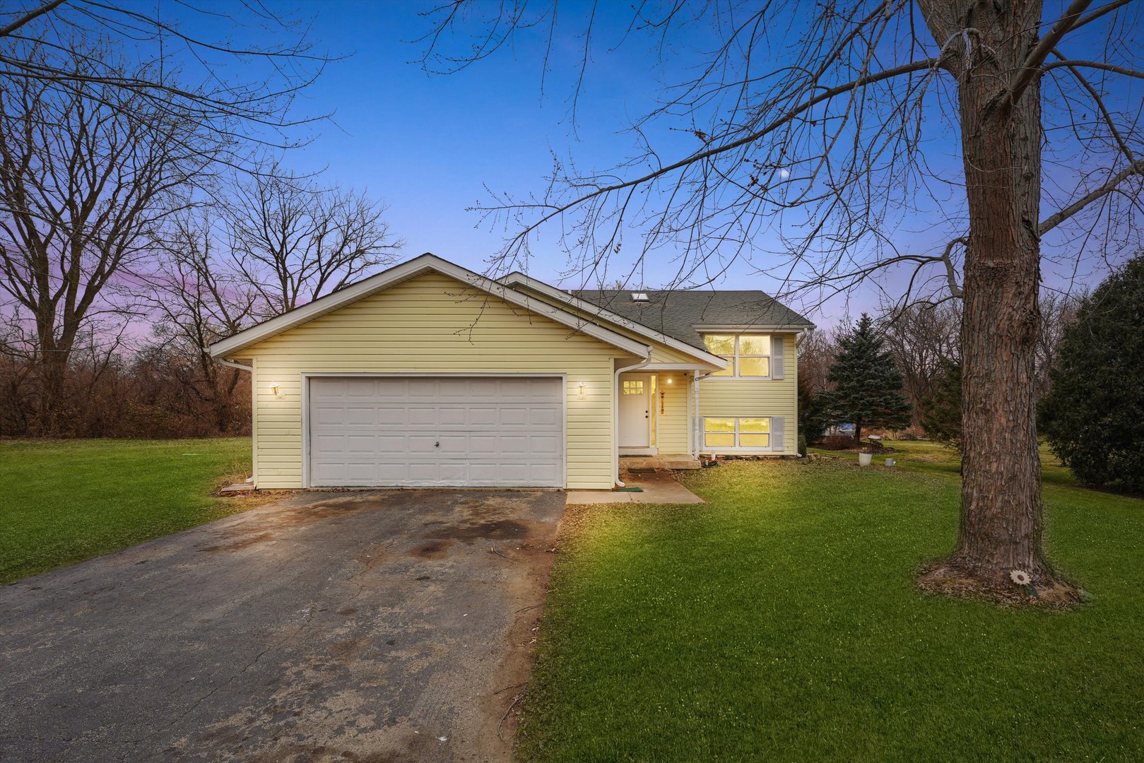 105 Constitution Drive Property Photo 33