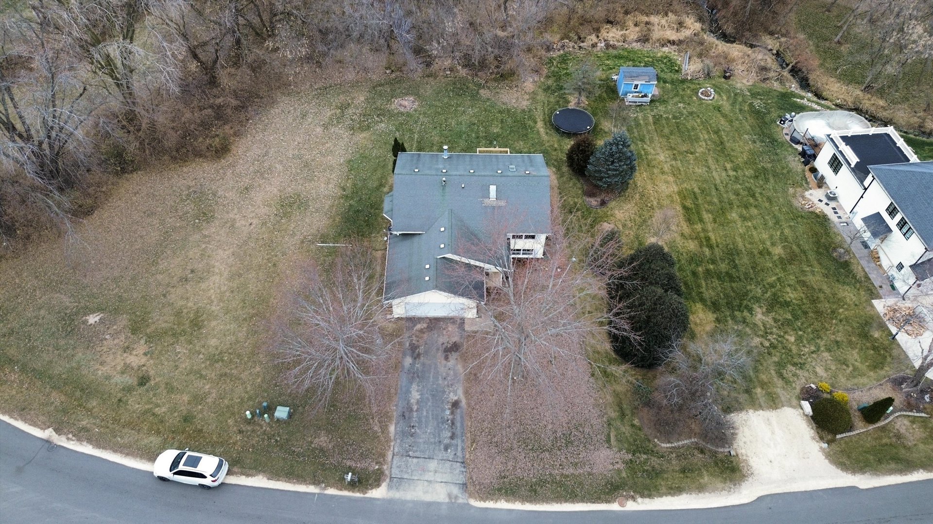 105 Constitution Drive Property Photo 42
