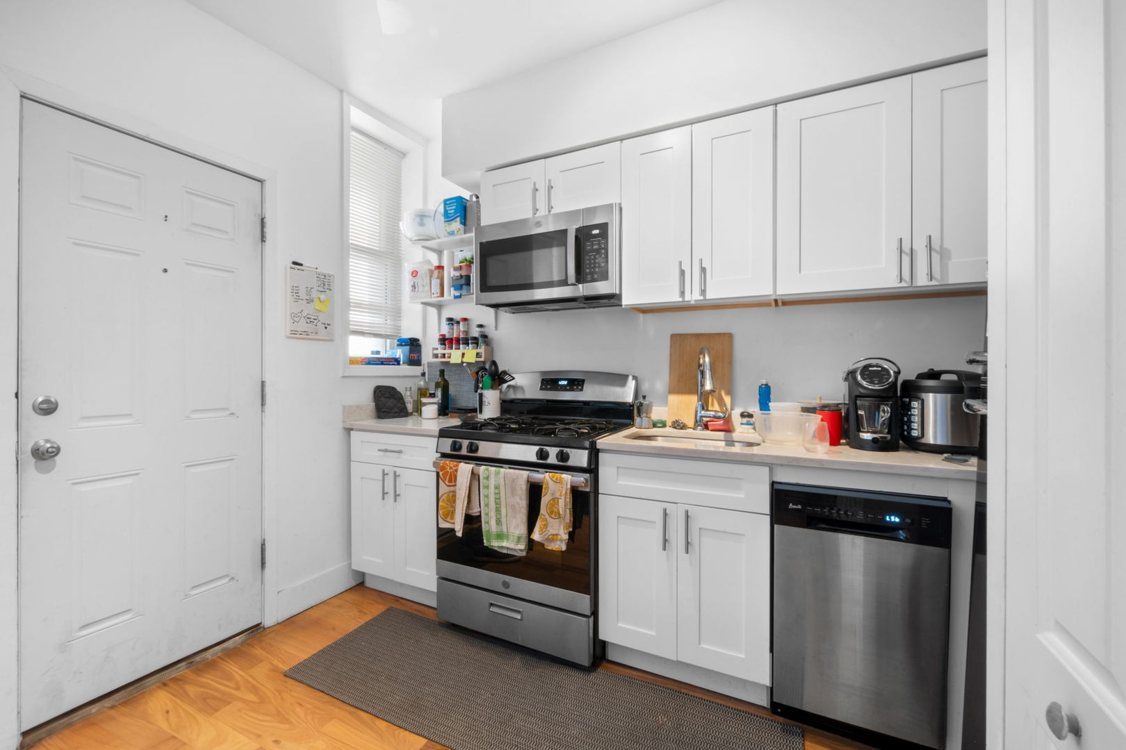 923 S Carpenter Street Property Photo 12