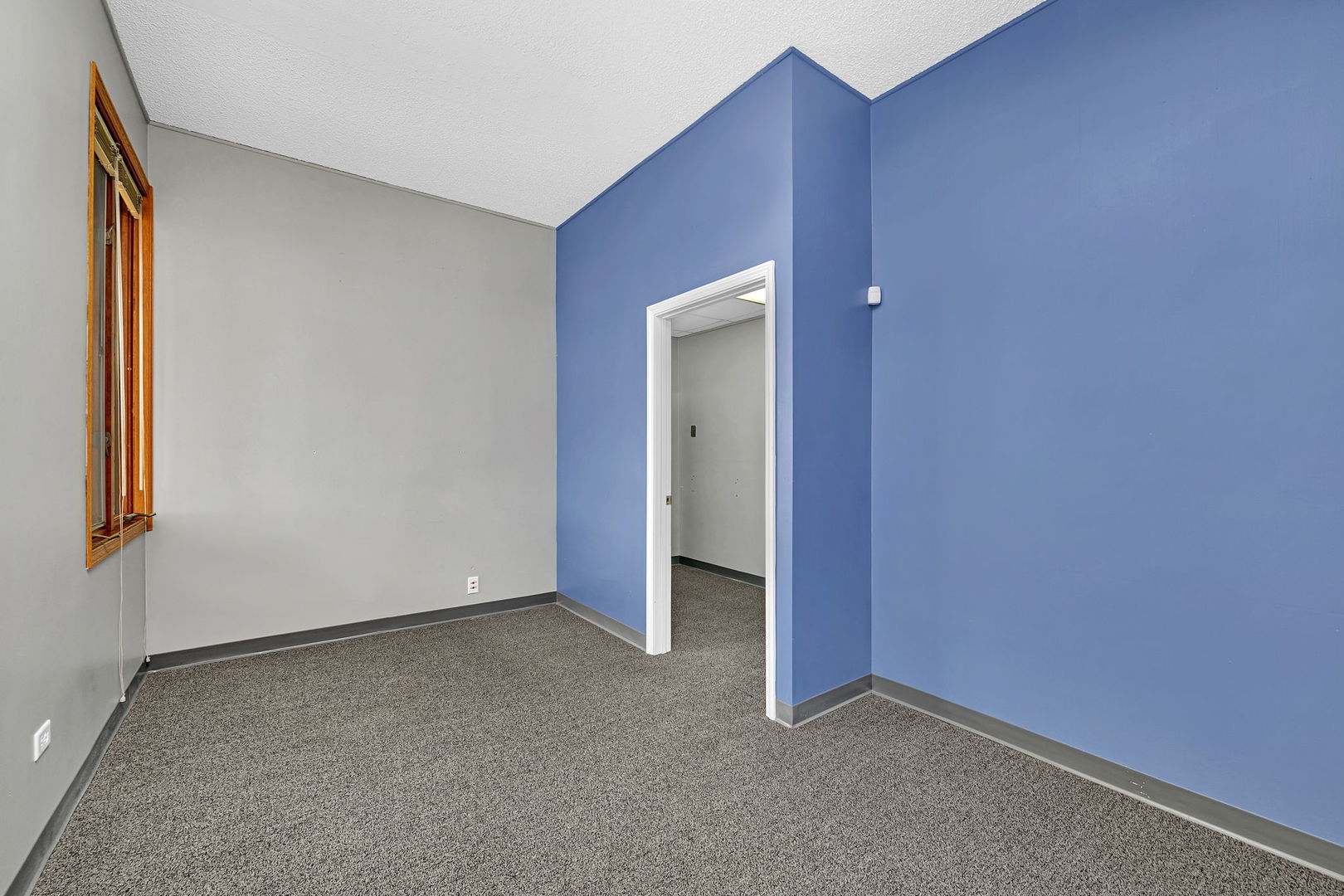 200 N Hammes Avenue Property Photo 6