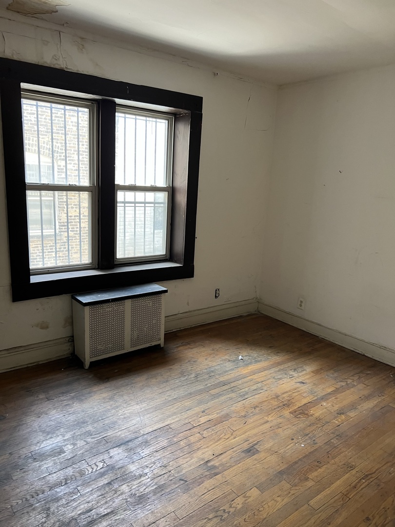 6418 S Vernon Avenue Property Photo 11