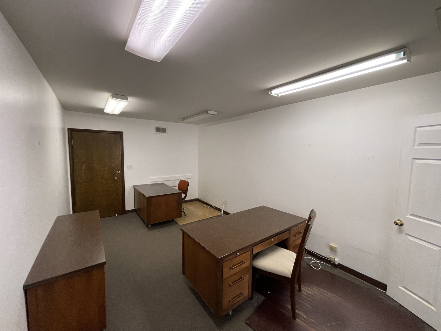 109 S Roselle Road 202 Property Photo 4