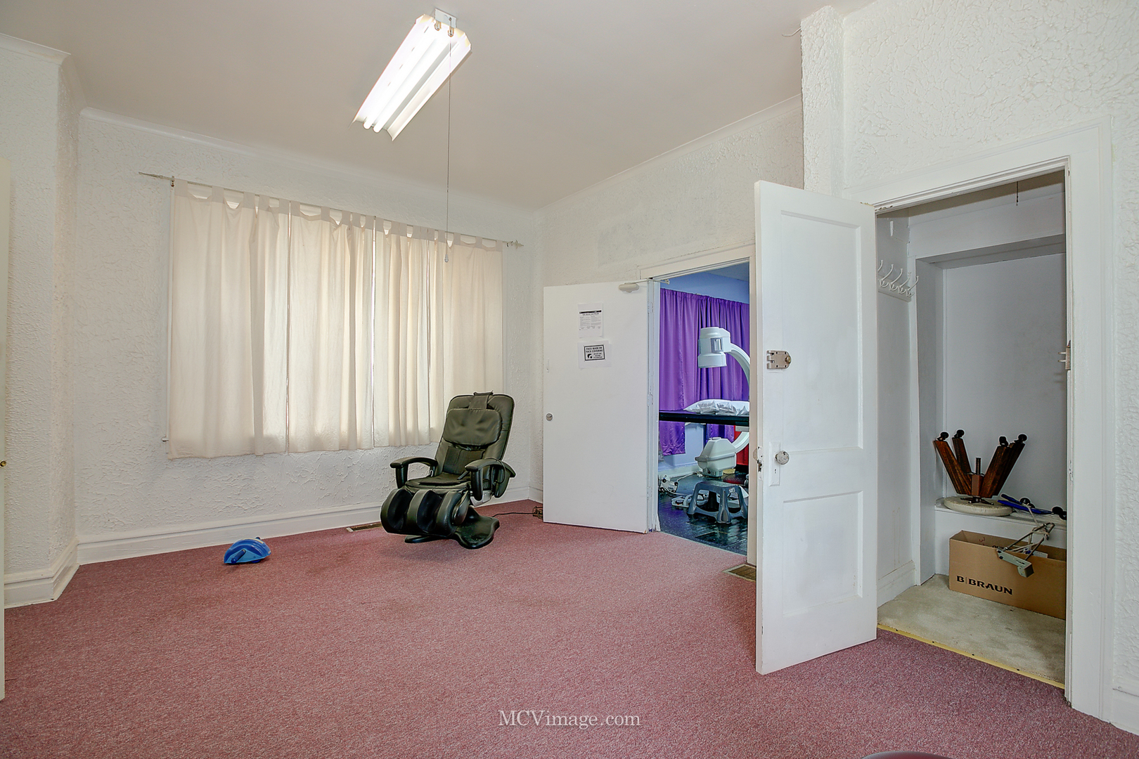 4748 S Pulaski Road Property Photo 12