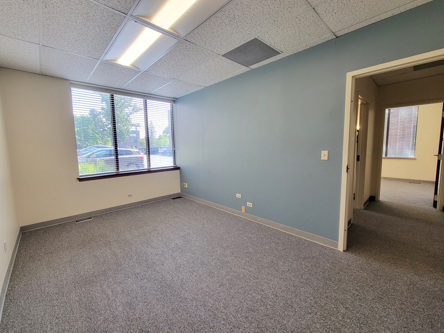 124 S County Farm Road B1-a Property Photo 11