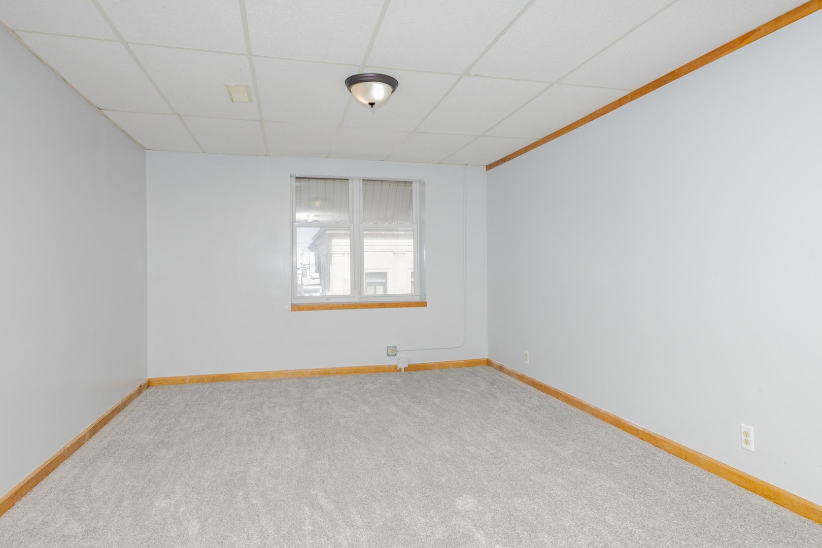 222 W Madison Street Property Photo 17
