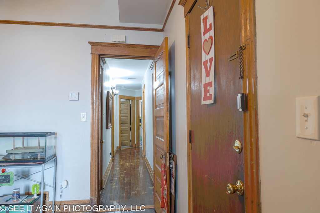 5942 S Calumet Avenue Property Photo 4
