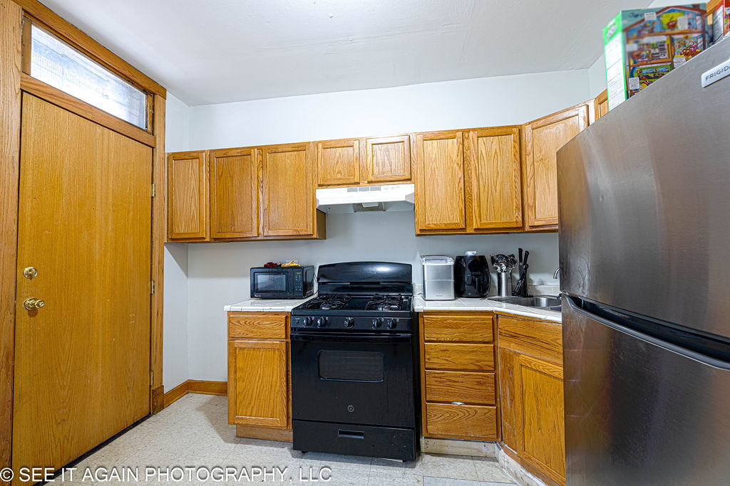 5942 S Calumet Avenue Property Photo 19