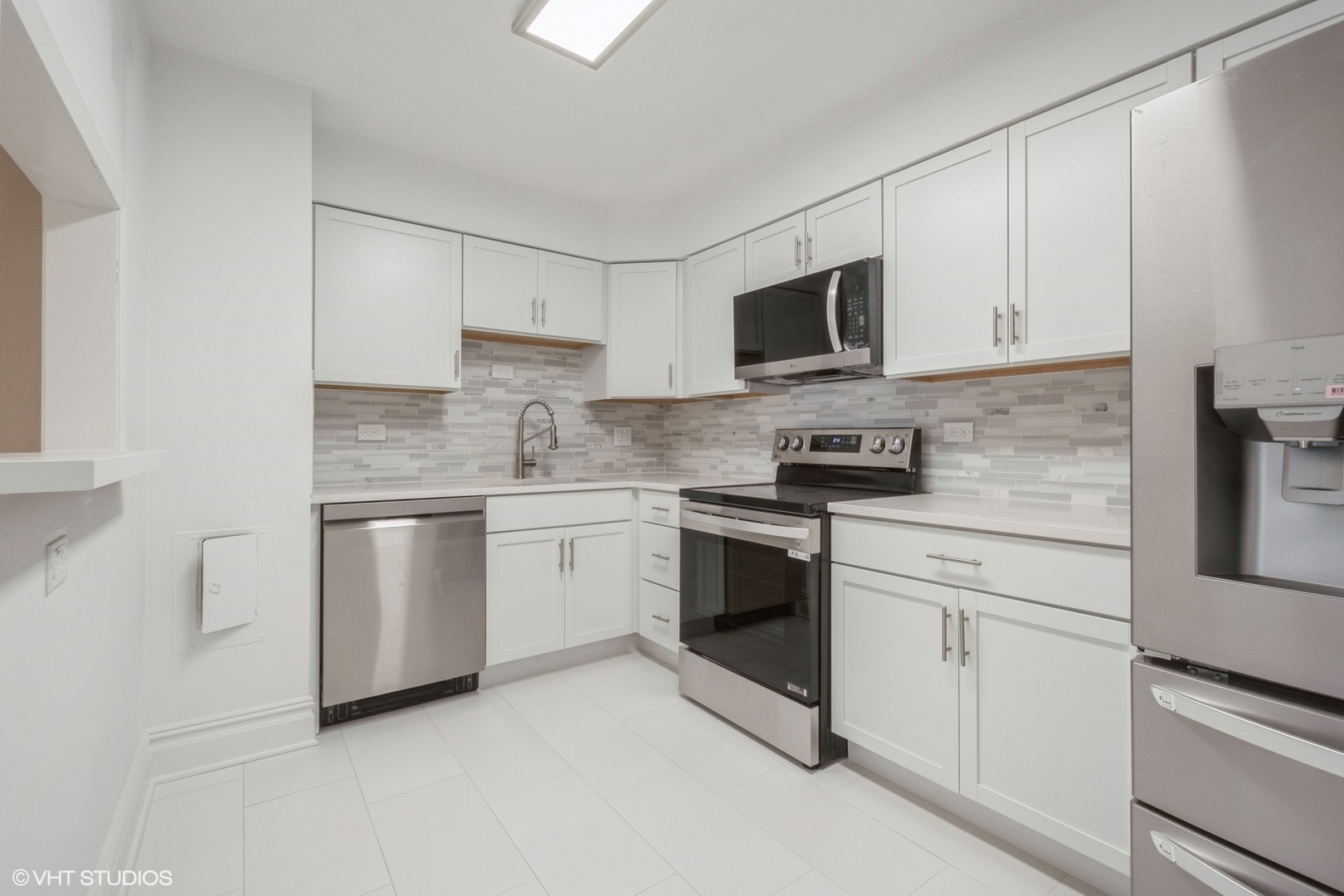250 Ridge Avenue 4l Property Photo 6