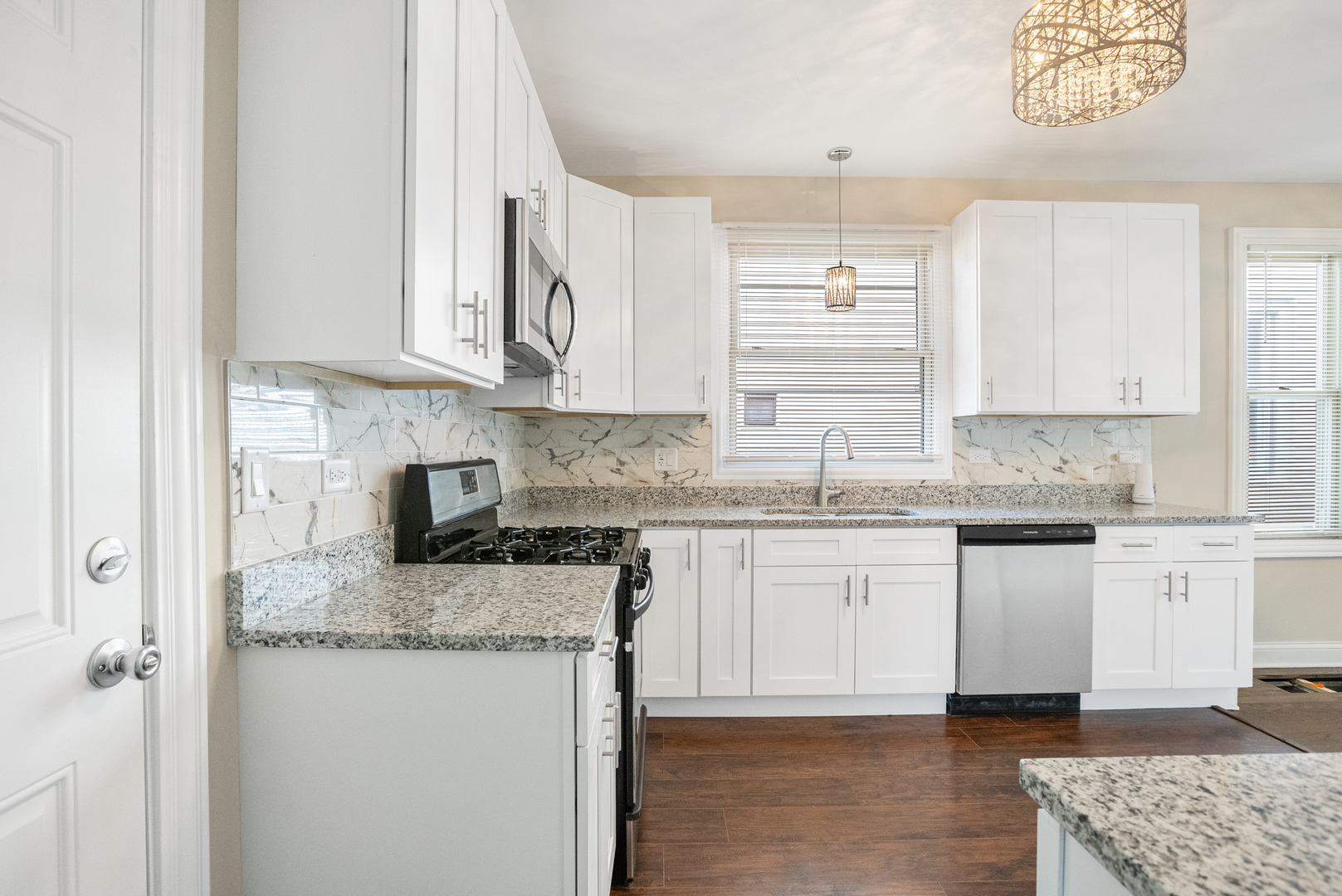 1328 W 98th Street Property Photo 6