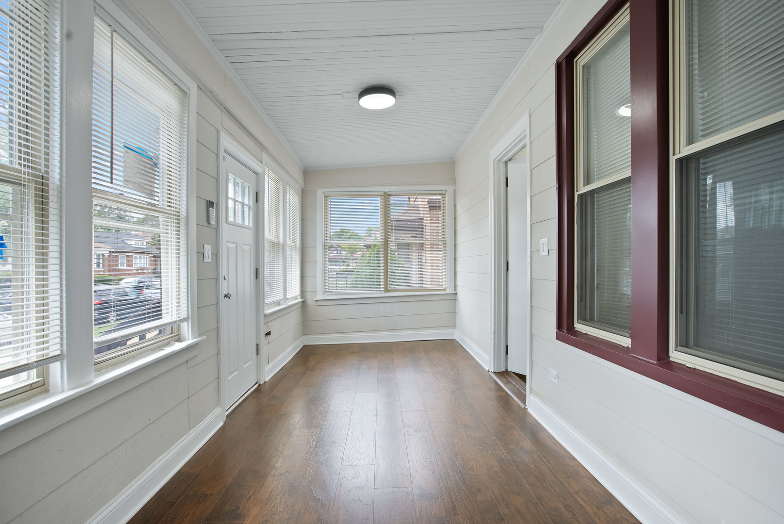 1328 W 98th Street Property Photo 8