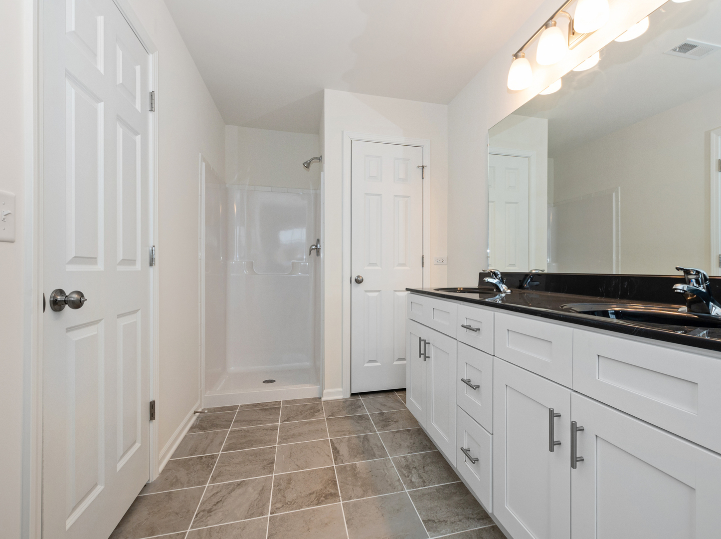 985 Regent Drive Property Photo 16