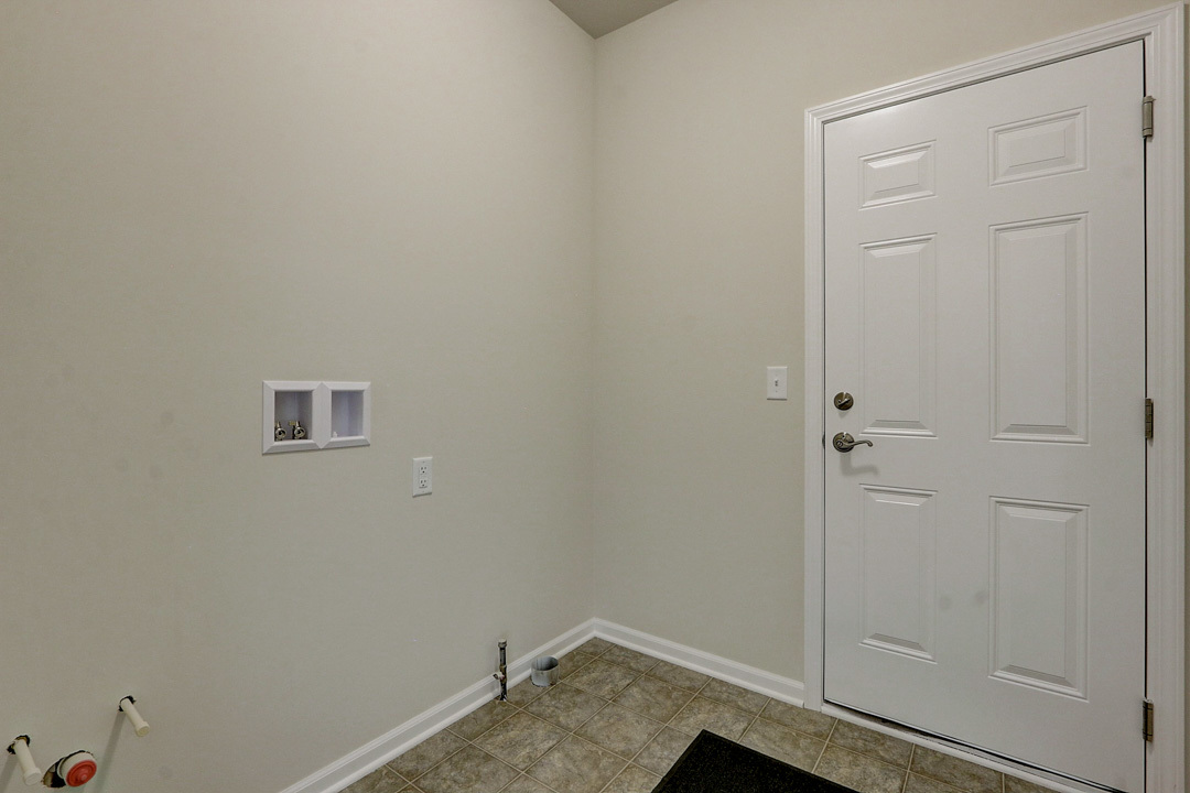 437 E Becker Place Property Photo 5