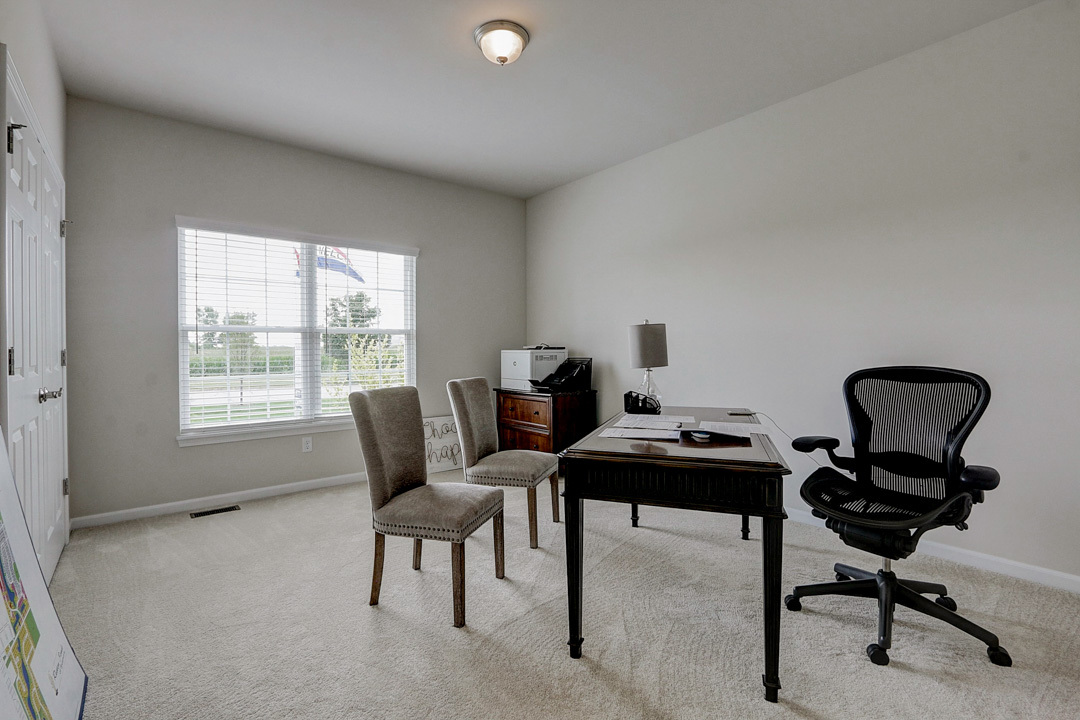 437 E Becker Place Property Photo 10
