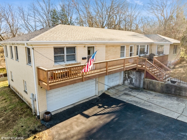 9702 Wolf Road Property Photo