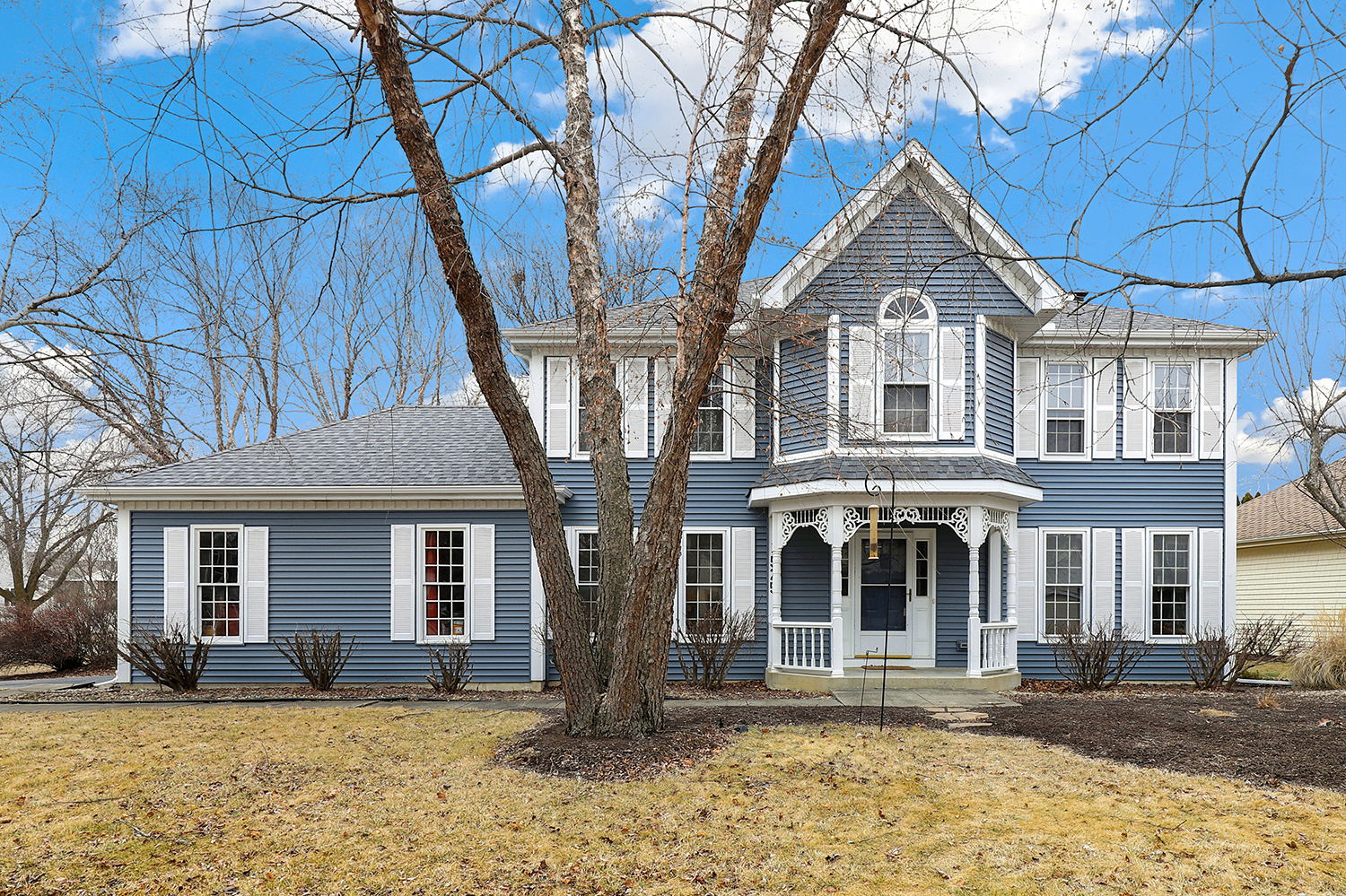 1525 London Court Property Photo