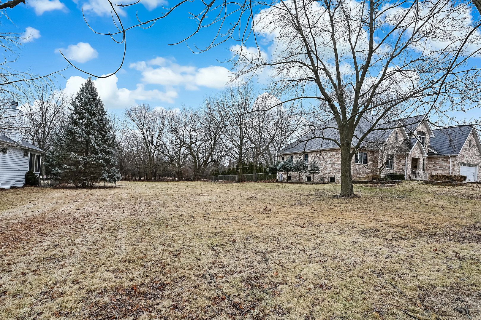 1351 S Ridge Road Property Photo 2
