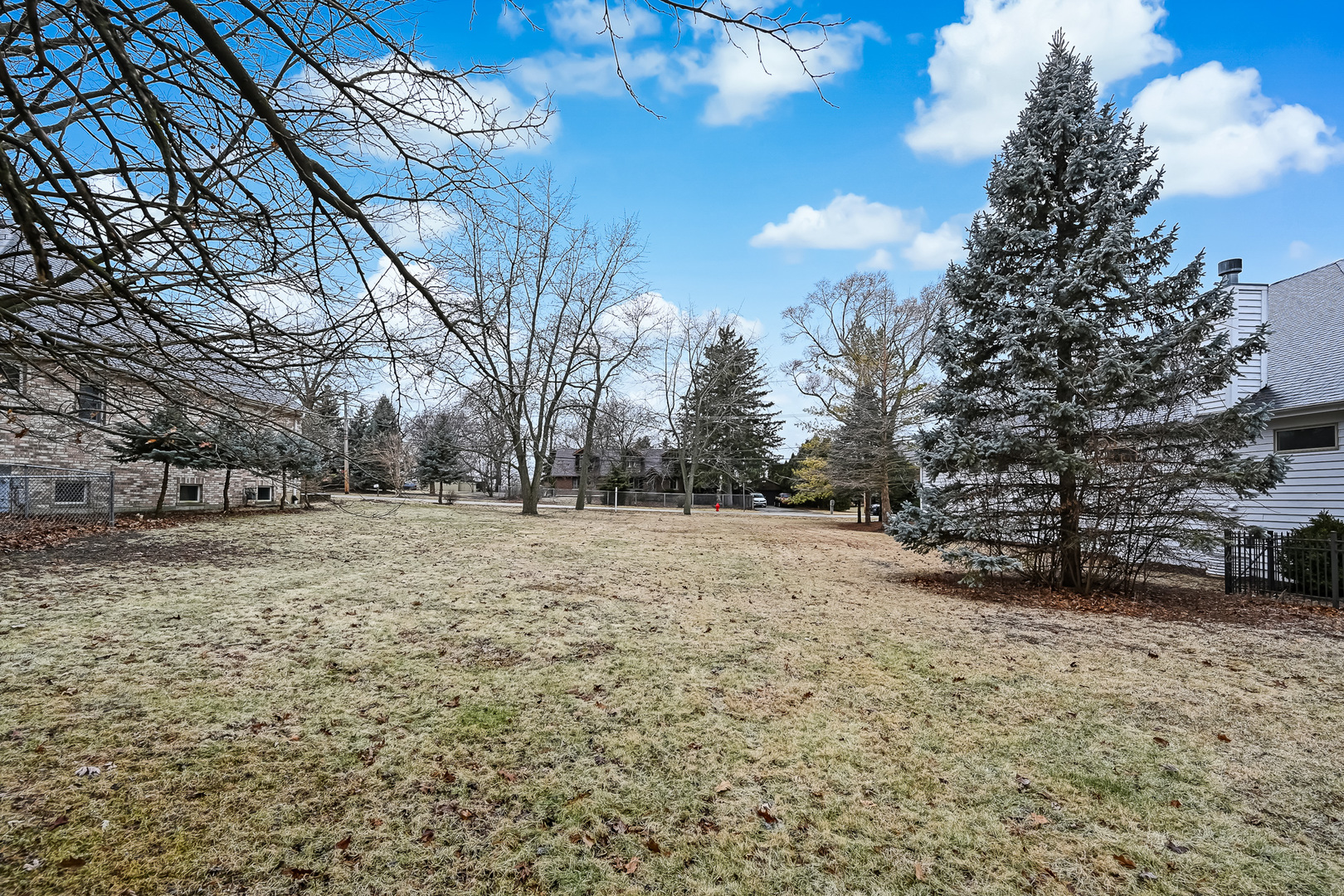 1351 S Ridge Road Property Photo 3