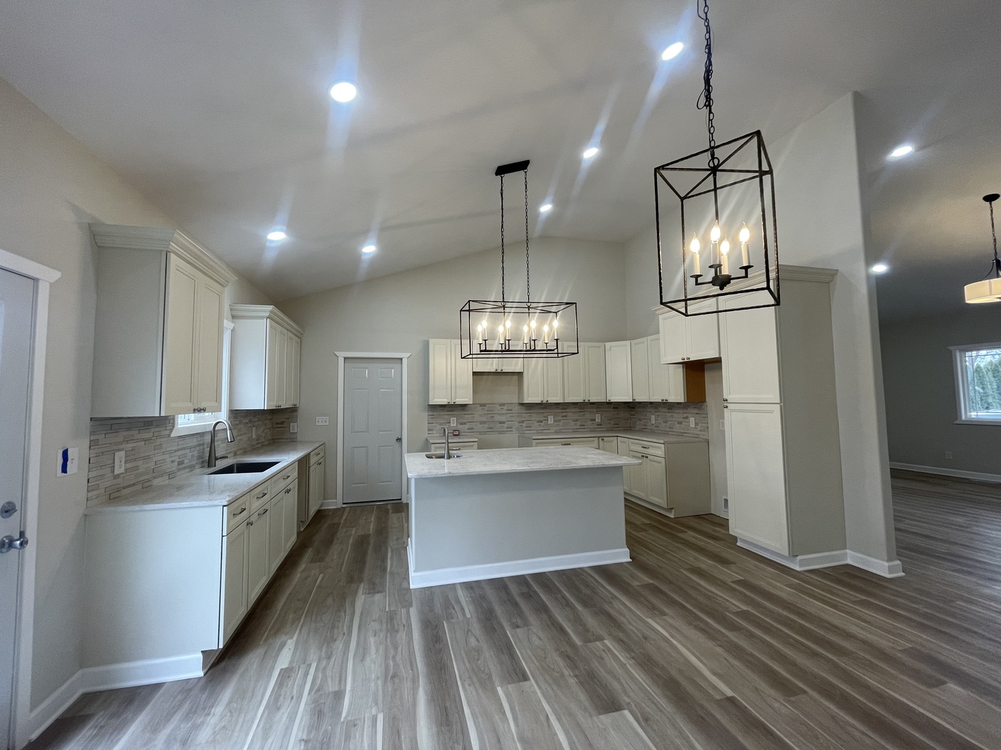 409 Monroe Avenue Property Photo 13