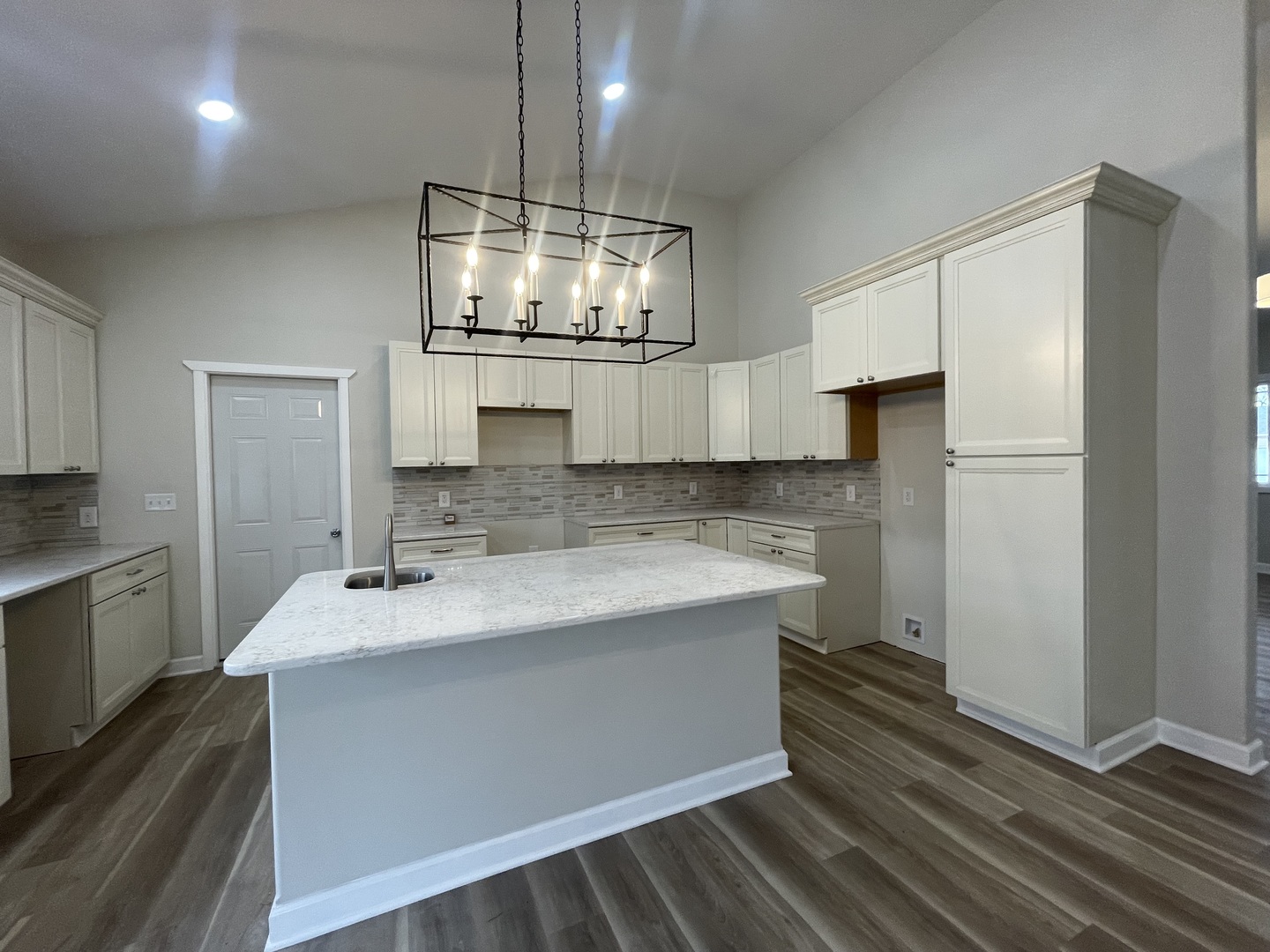 409 Monroe Avenue Property Photo 15