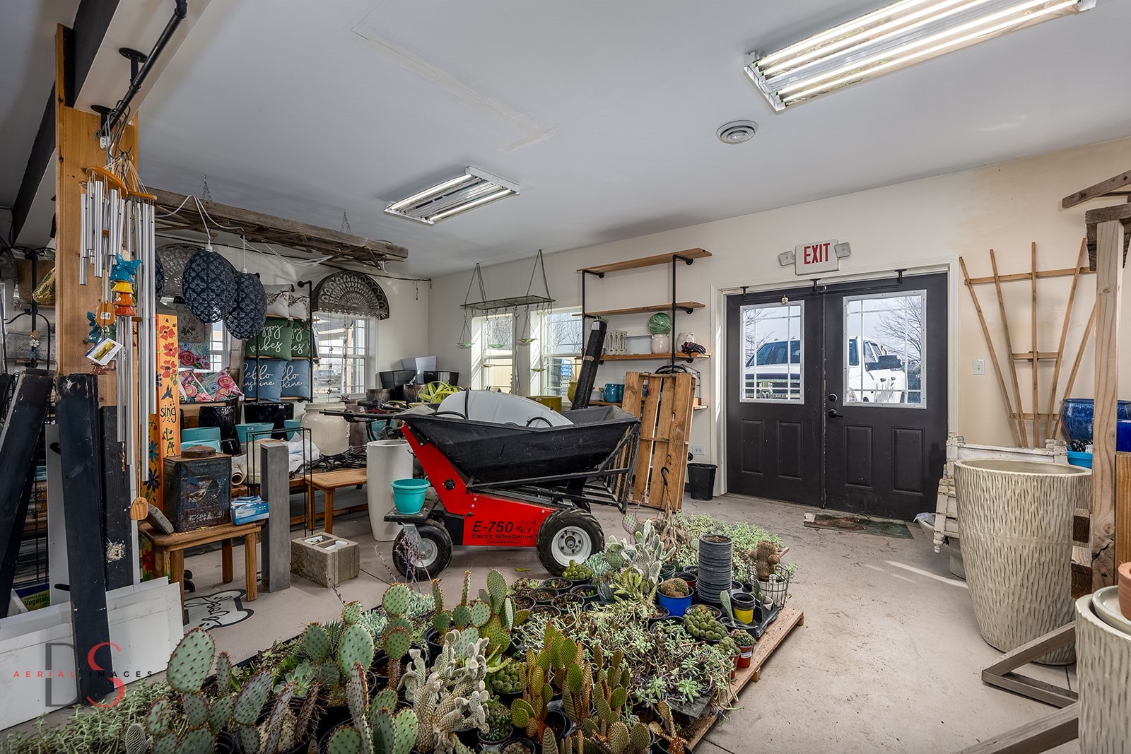 611 E Dayton Road Property Photo 13