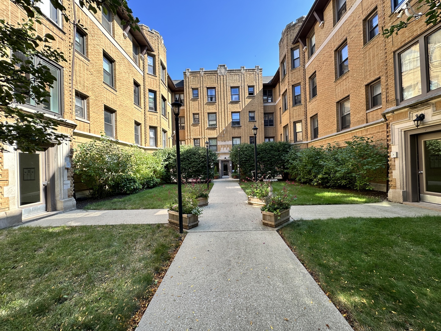Sullivan Elementary School Speci Real Estate Listings Main Image
