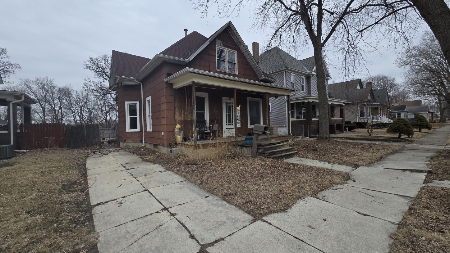 216 Lasalle Street Property Photo