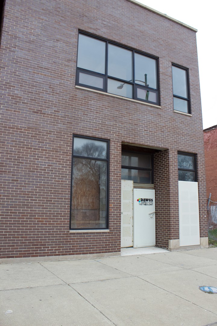 6452 S Ashland Ave Property Photo 1