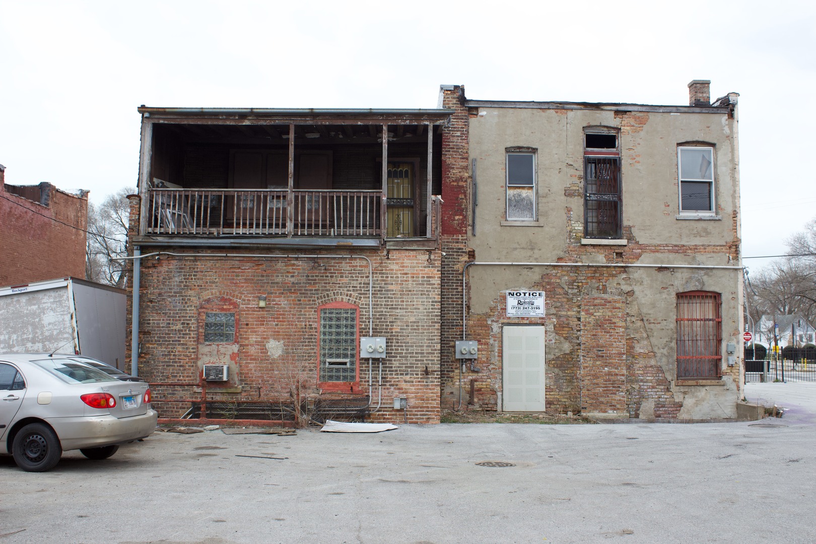 6452 S Ashland Ave Property Photo 3