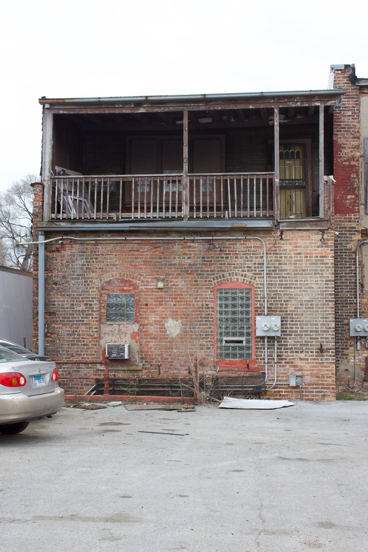 6452 S Ashland Ave Property Photo 4