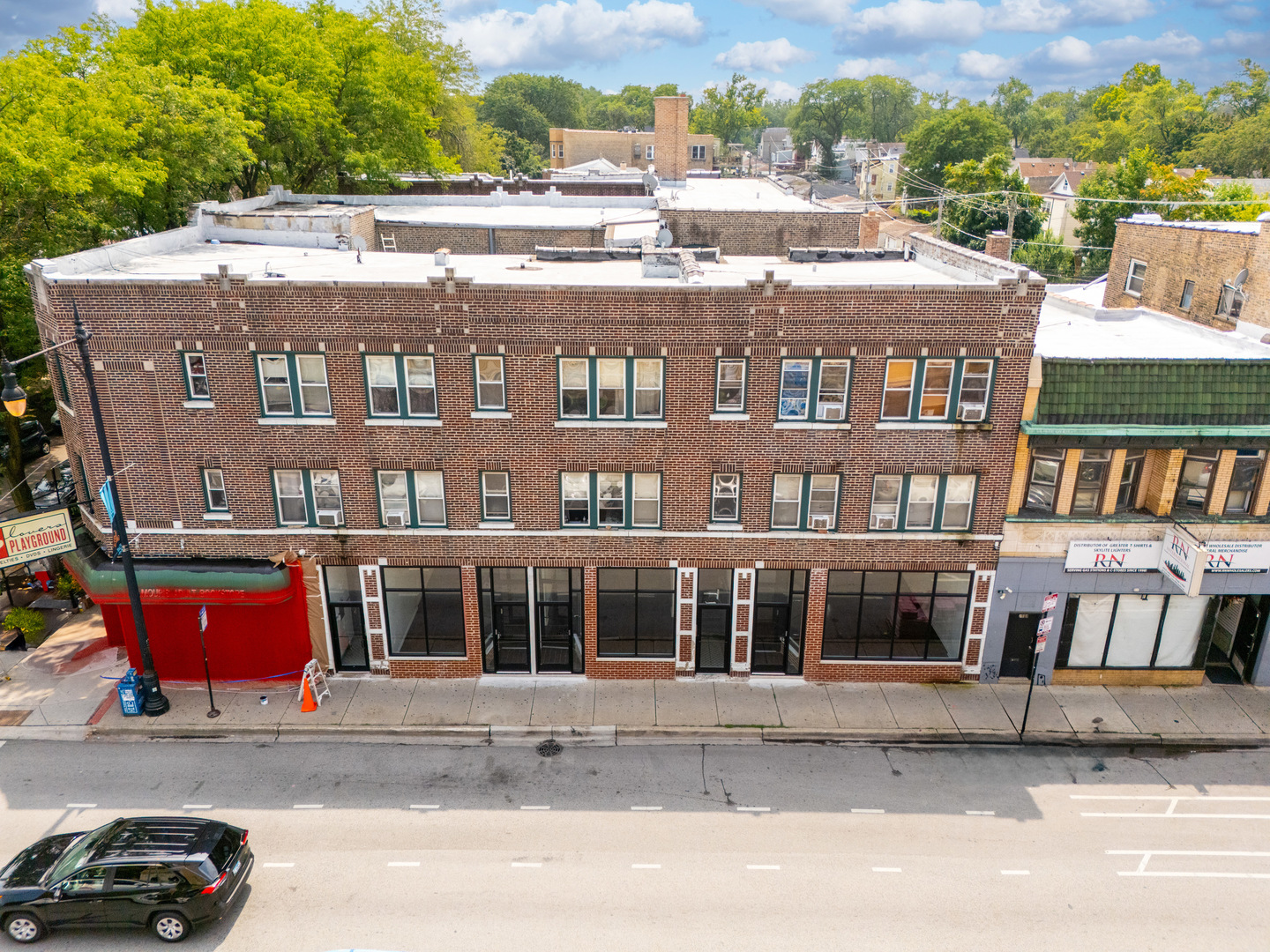 3905 W Lawrence Avenue Property Photo 1