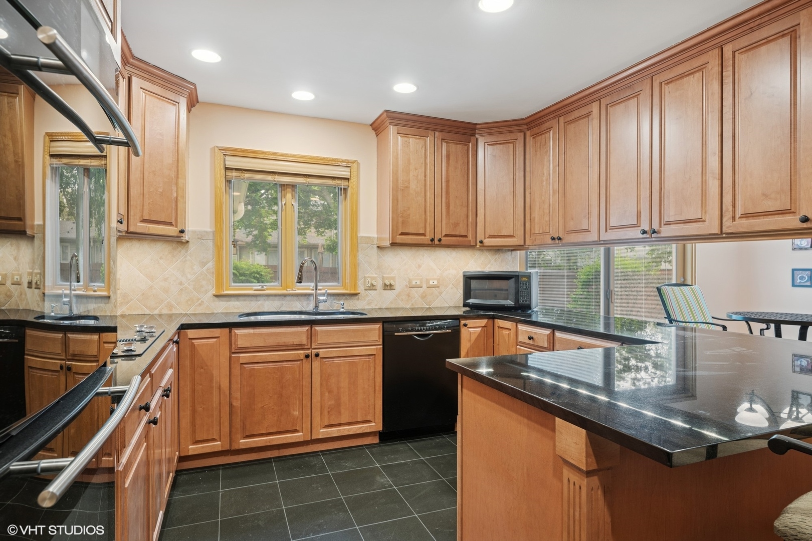 1247 Highpoint Lane Property Photo 12