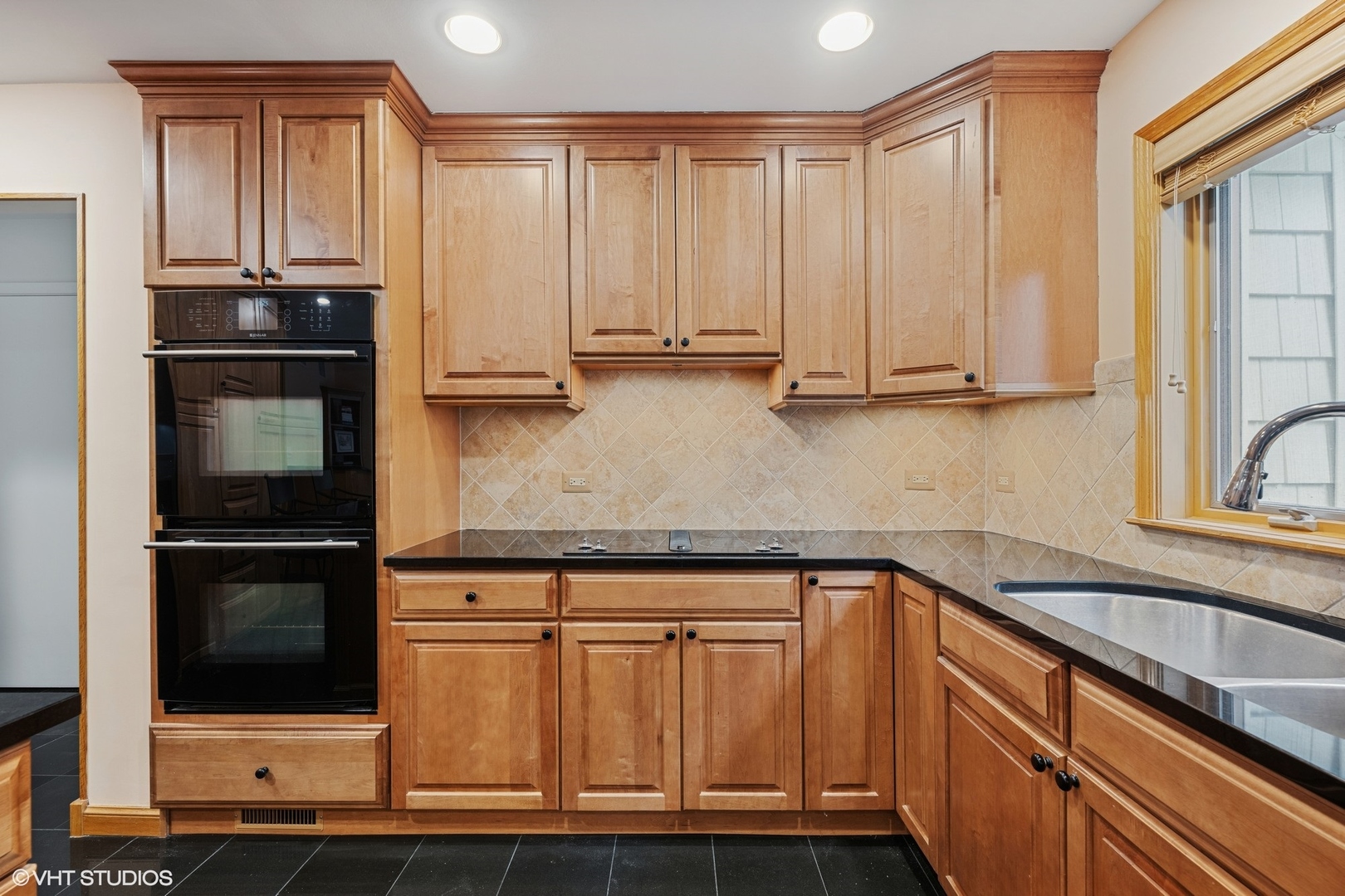 1247 Highpoint Lane Property Photo 16