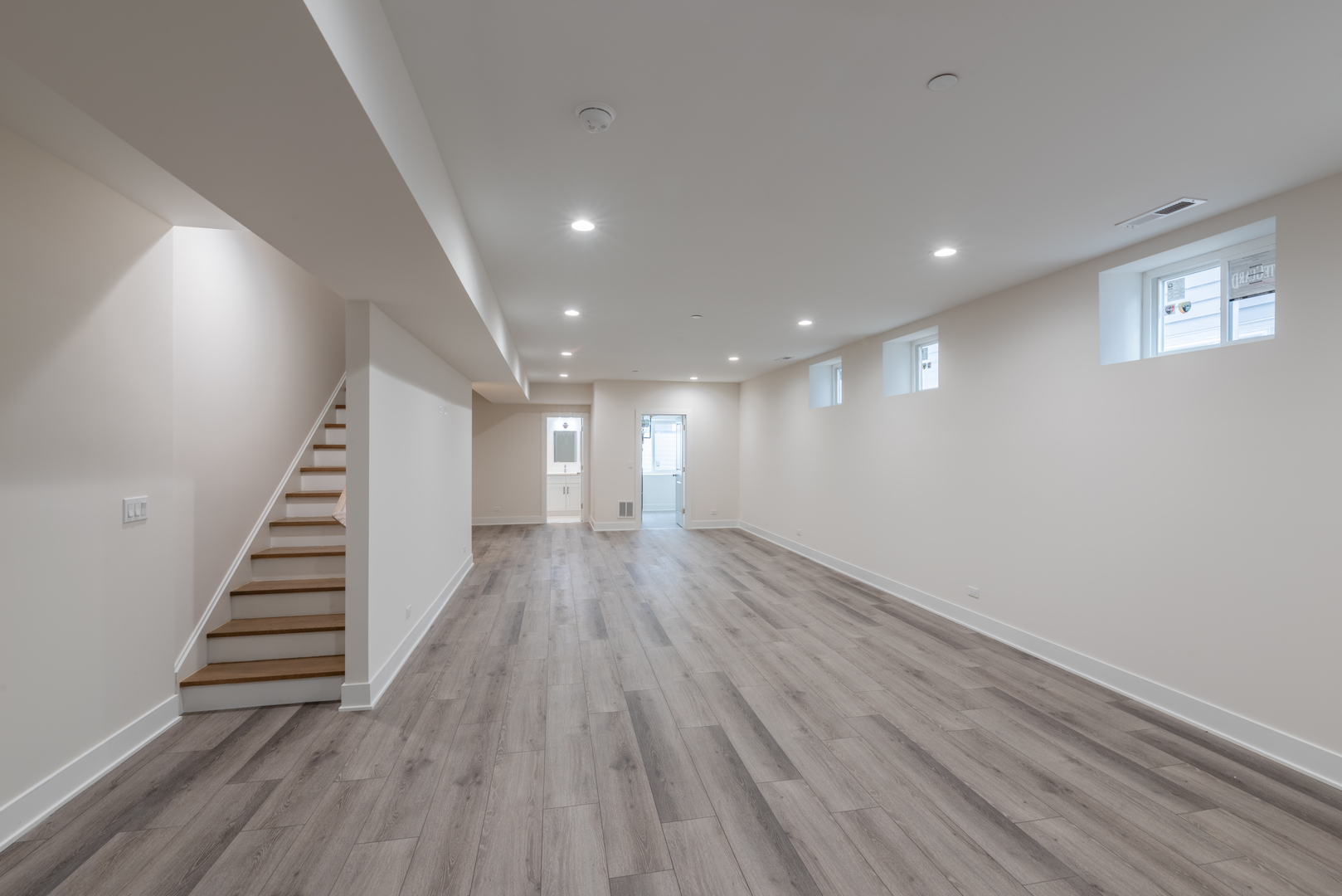 9 N Beverly Lane Property Photo 24