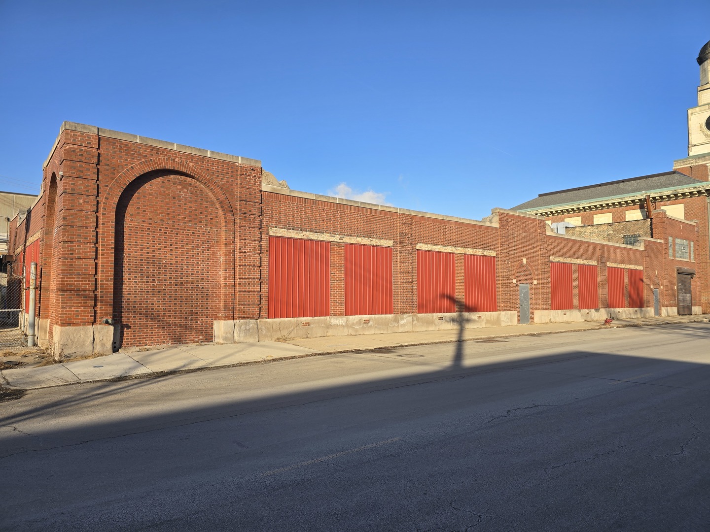 822 W Exchange Avenue Property Photo 2