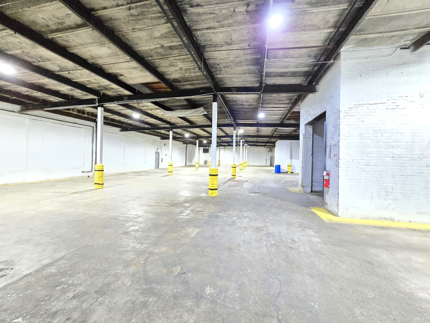 822 W Exchange Avenue Property Photo 3
