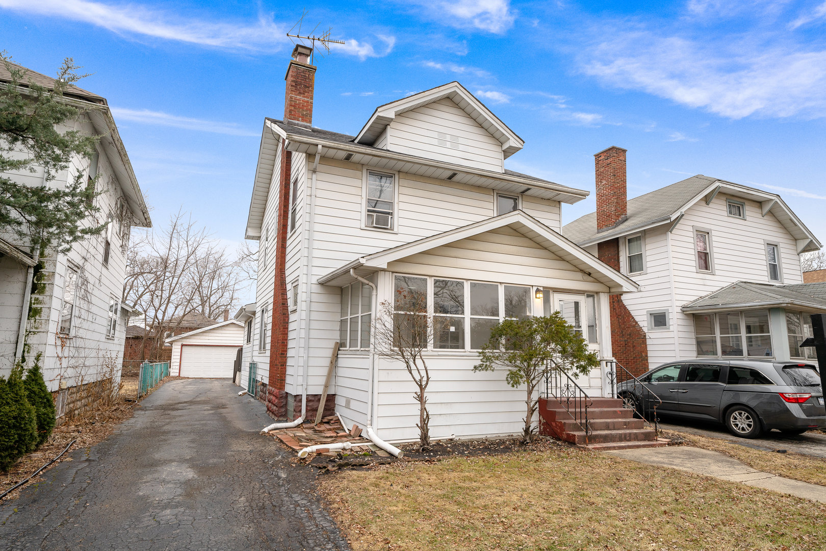 1324 Campbell Avenue Property Photo