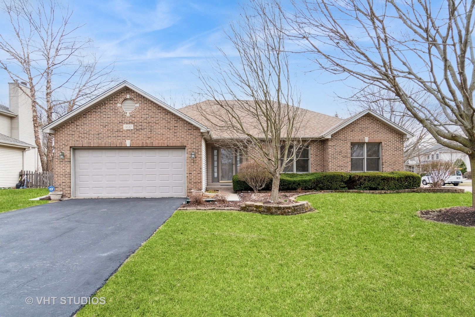 402 Camden Circle Property Photo