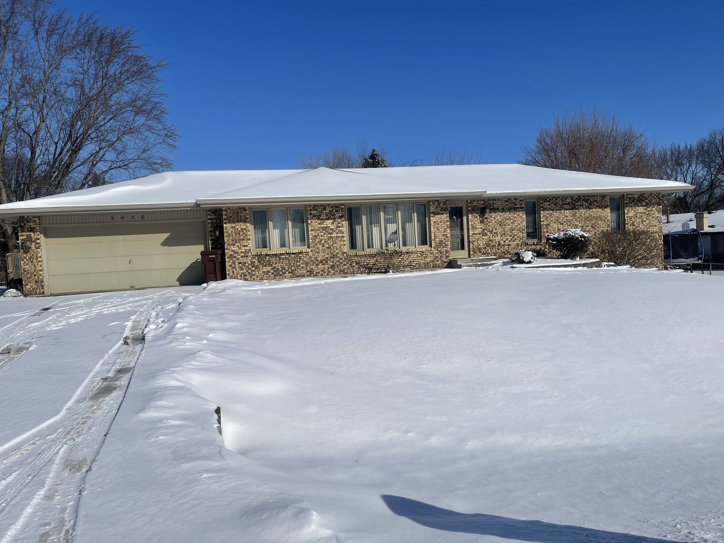 3438 Shelburne Dr Property Photo